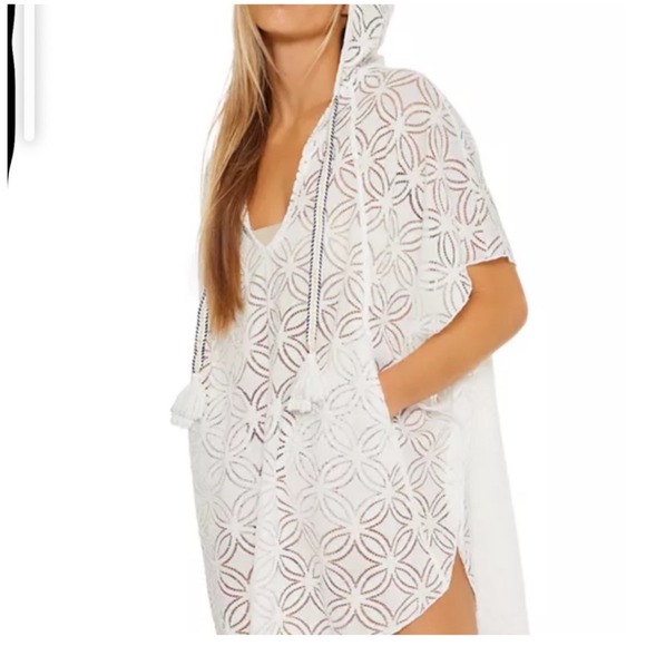 Trina Turk Cover-Up XS Blue Floral Crochet Hooded Swim Beach Resort Pool - Picture 12 of 14
